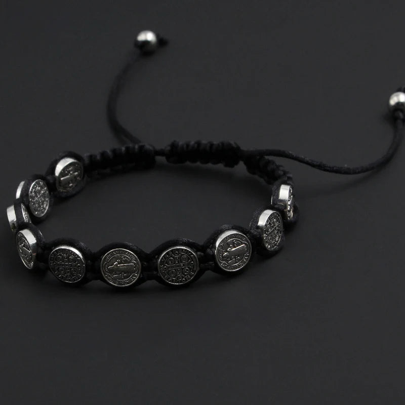 Imagen de Pulsera con medalla de San Benito hecha a mano