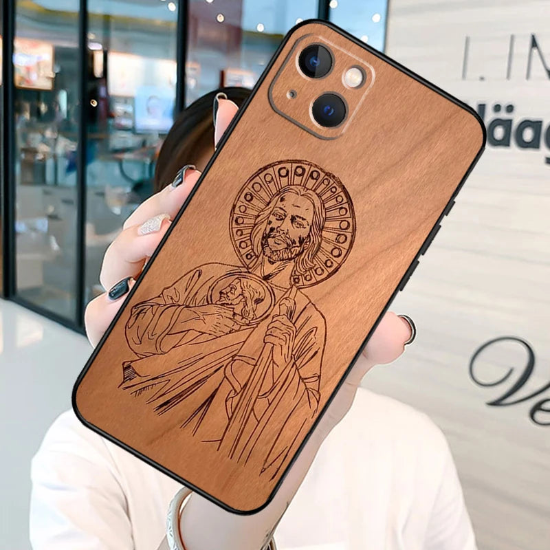 Imagen de Funda de madera con Guadalupe y San Judas para iPhone