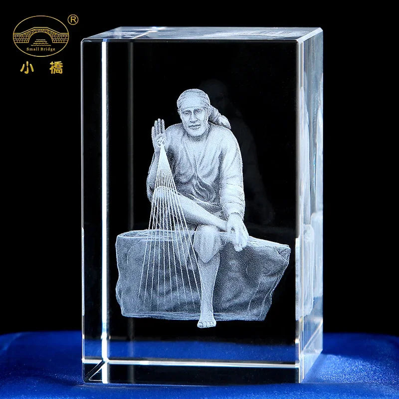 Imagen de Figura religiosa de cristal K9 grabado
