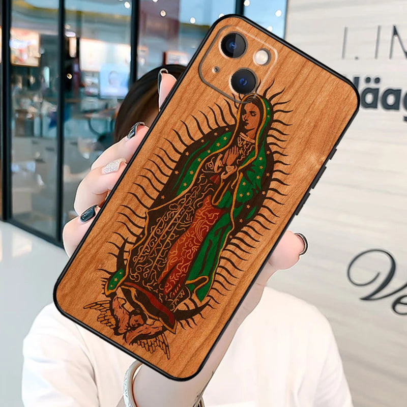 Imagen de Funda de madera con Guadalupe y San Judas para iPhone