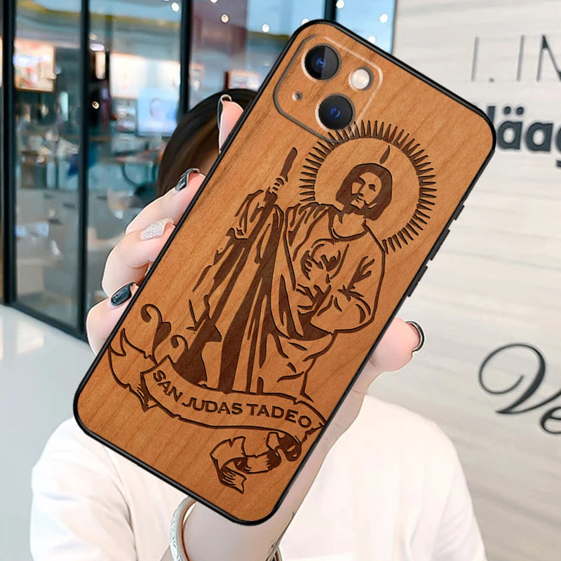 Imagen de Funda de madera con Guadalupe y San Judas para iPhone